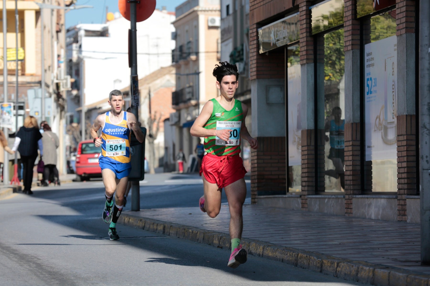 Manuel Santiago vuelve a imponerse en categoría masculina mientras que Zhor El Amrani vence con autoridad en categoría femenina
