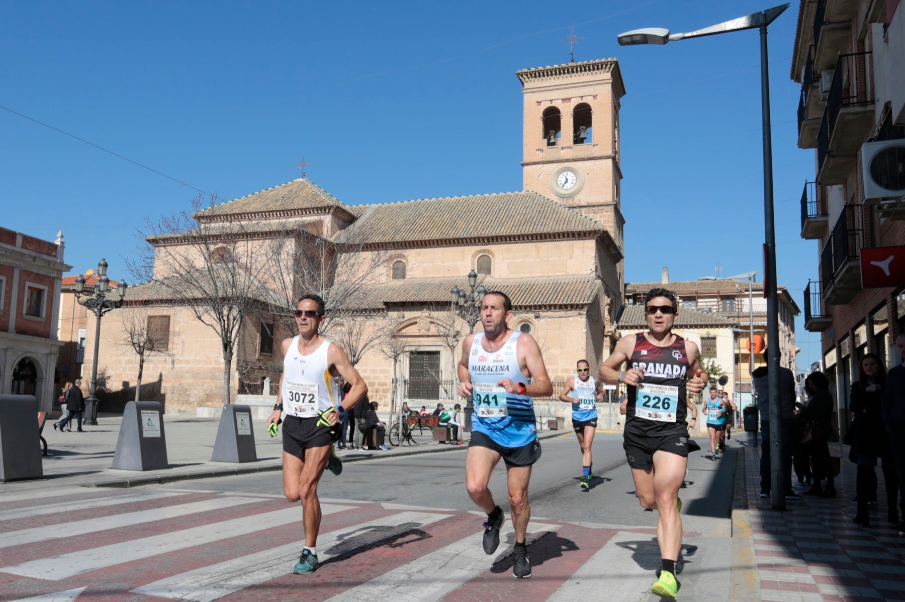 Manuel Santiago vuelve a imponerse en categoría masculina mientras que Zhor El Amrani vence con autoridad en categoría femenina