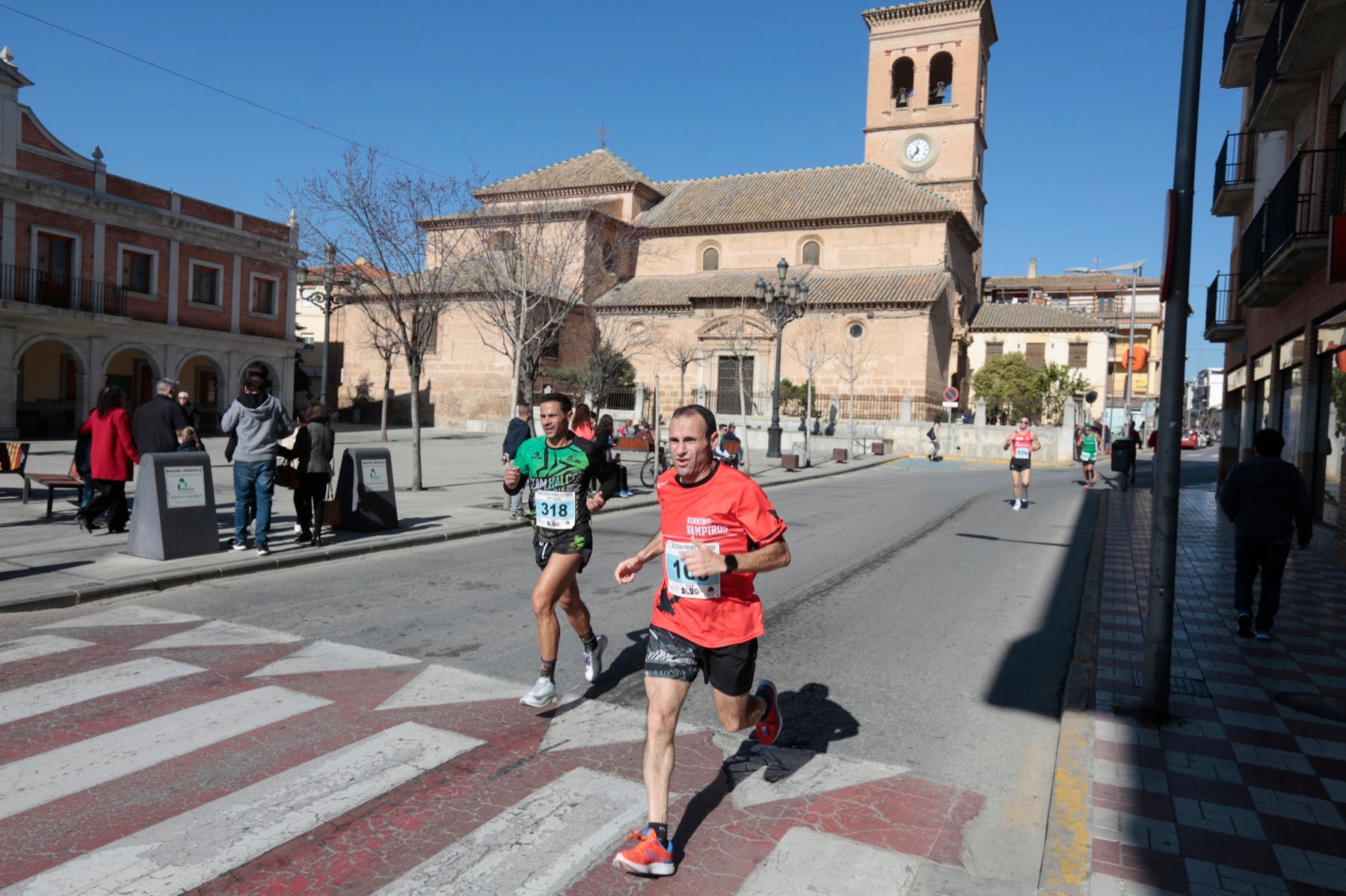 Manuel Santiago vuelve a imponerse en categoría masculina mientras que Zhor El Amrani vence con autoridad en categoría femenina