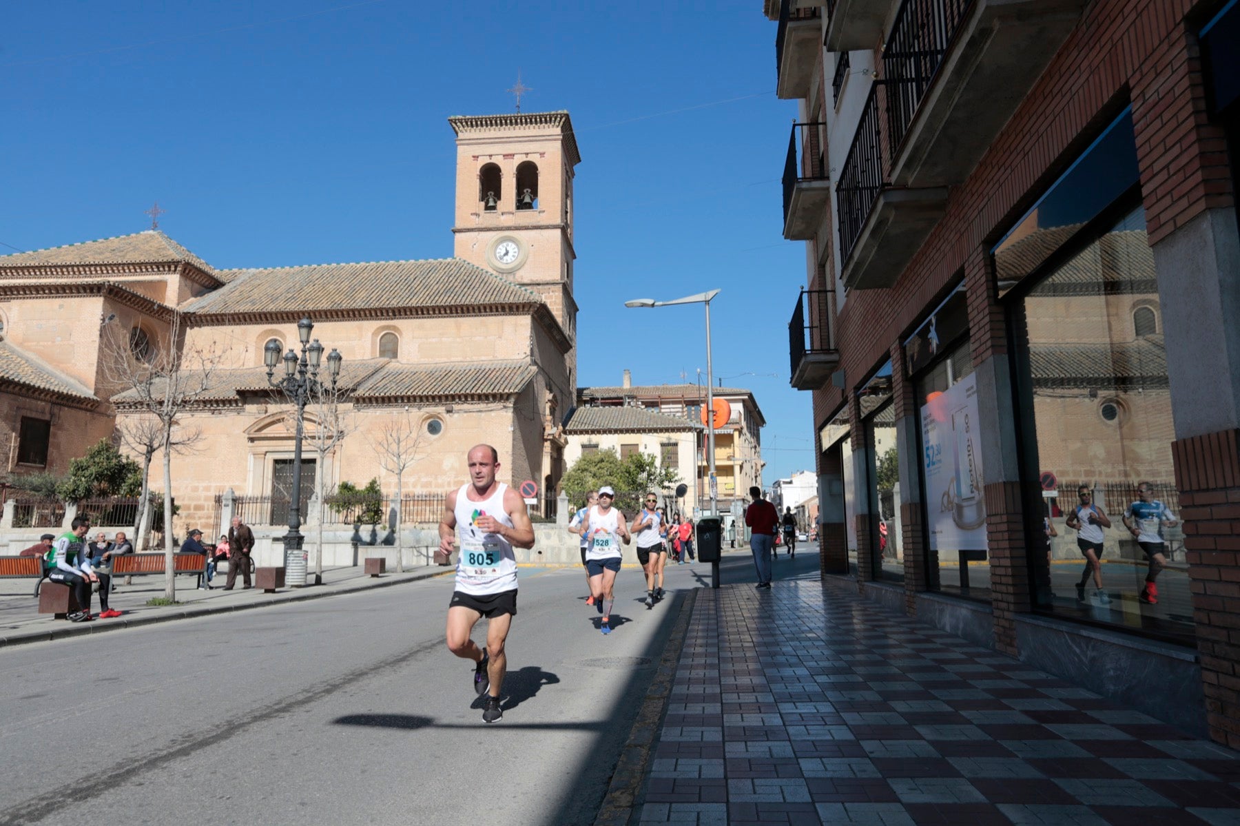 Manuel Santiago vuelve a imponerse en categoría masculina mientras que Zhor El Amrani vence con autoridad en categoría femenina