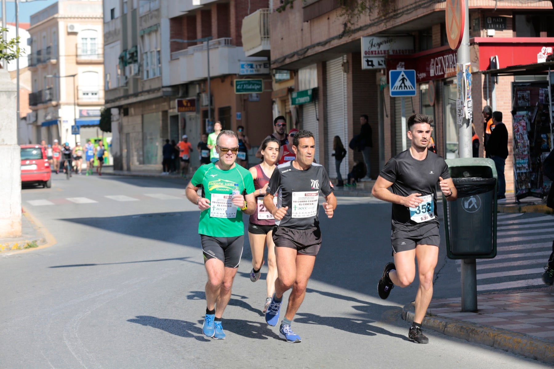 Manuel Santiago vuelve a imponerse en categoría masculina mientras que Zhor El Amrani vence con autoridad en categoría femenina