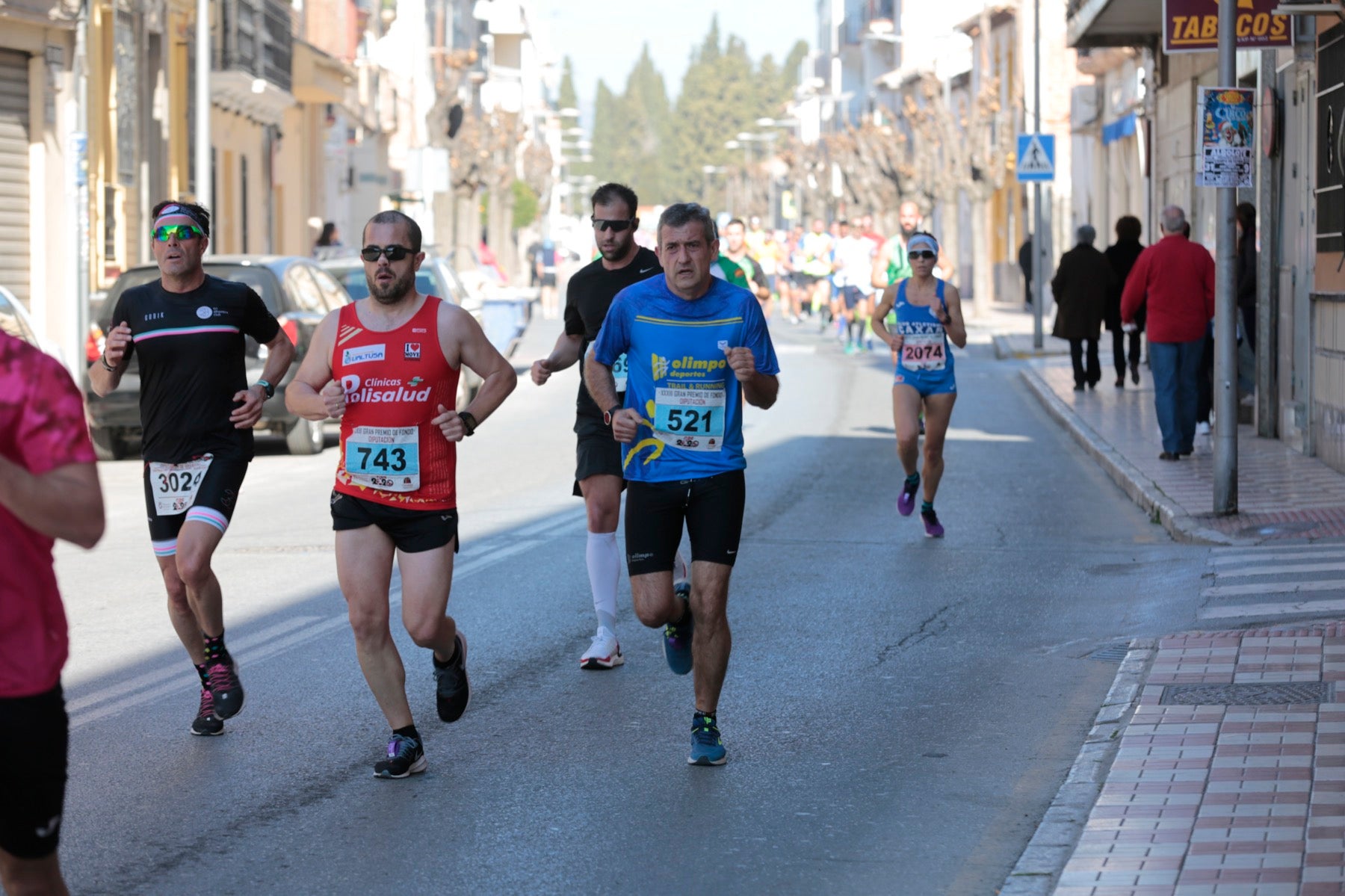 Manuel Santiago vuelve a imponerse en categoría masculina mientras que Zhor El Amrani vence con autoridad en categoría femenina