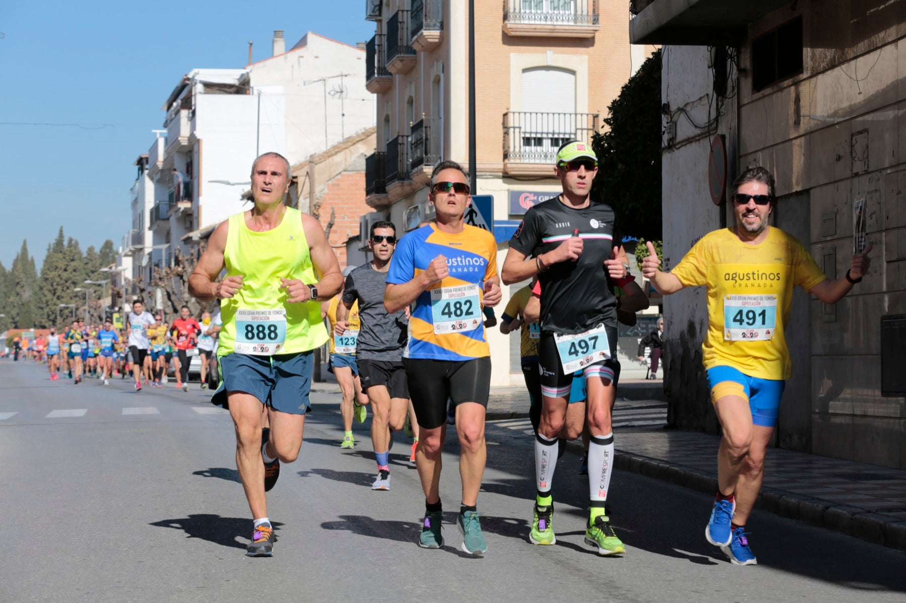 Manuel Santiago vuelve a imponerse en categoría masculina mientras que Zhor El Amrani vence con autoridad en categoría femenina
