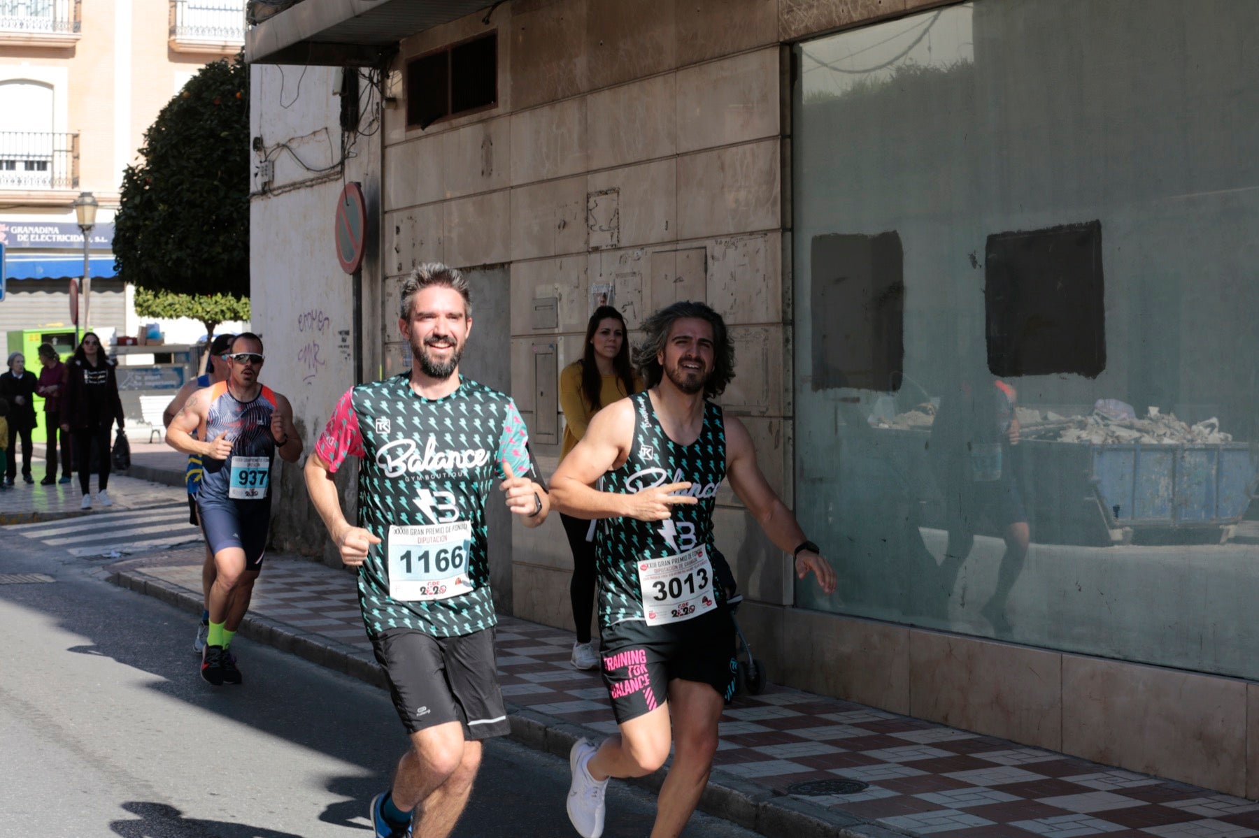 Manuel Santiago vuelve a imponerse en categoría masculina mientras que Zhor El Amrani vence con autoridad en categoría femenina