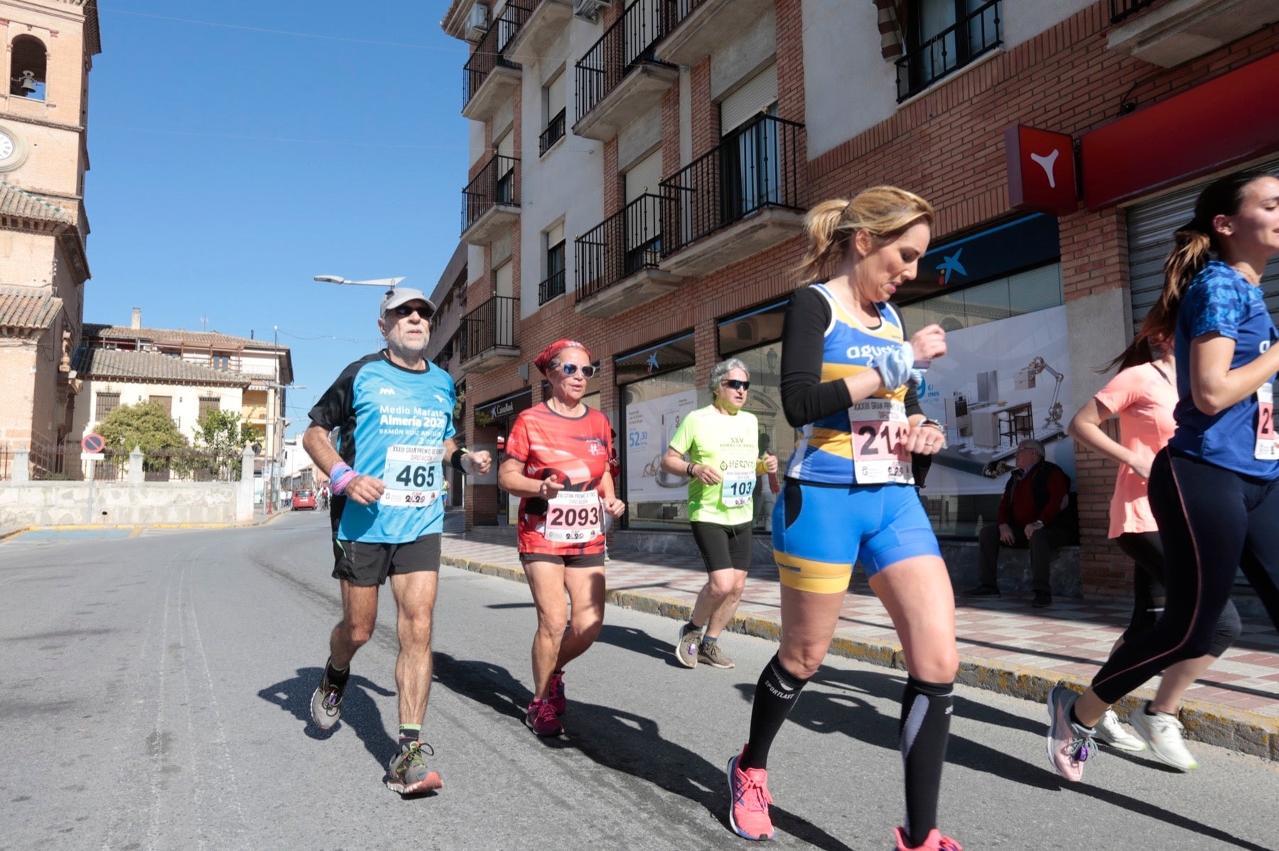 Manuel Santiago vuelve a imponerse en categoría masculina mientras que Zhor El Amrani vence con autoridad en categoría femenina