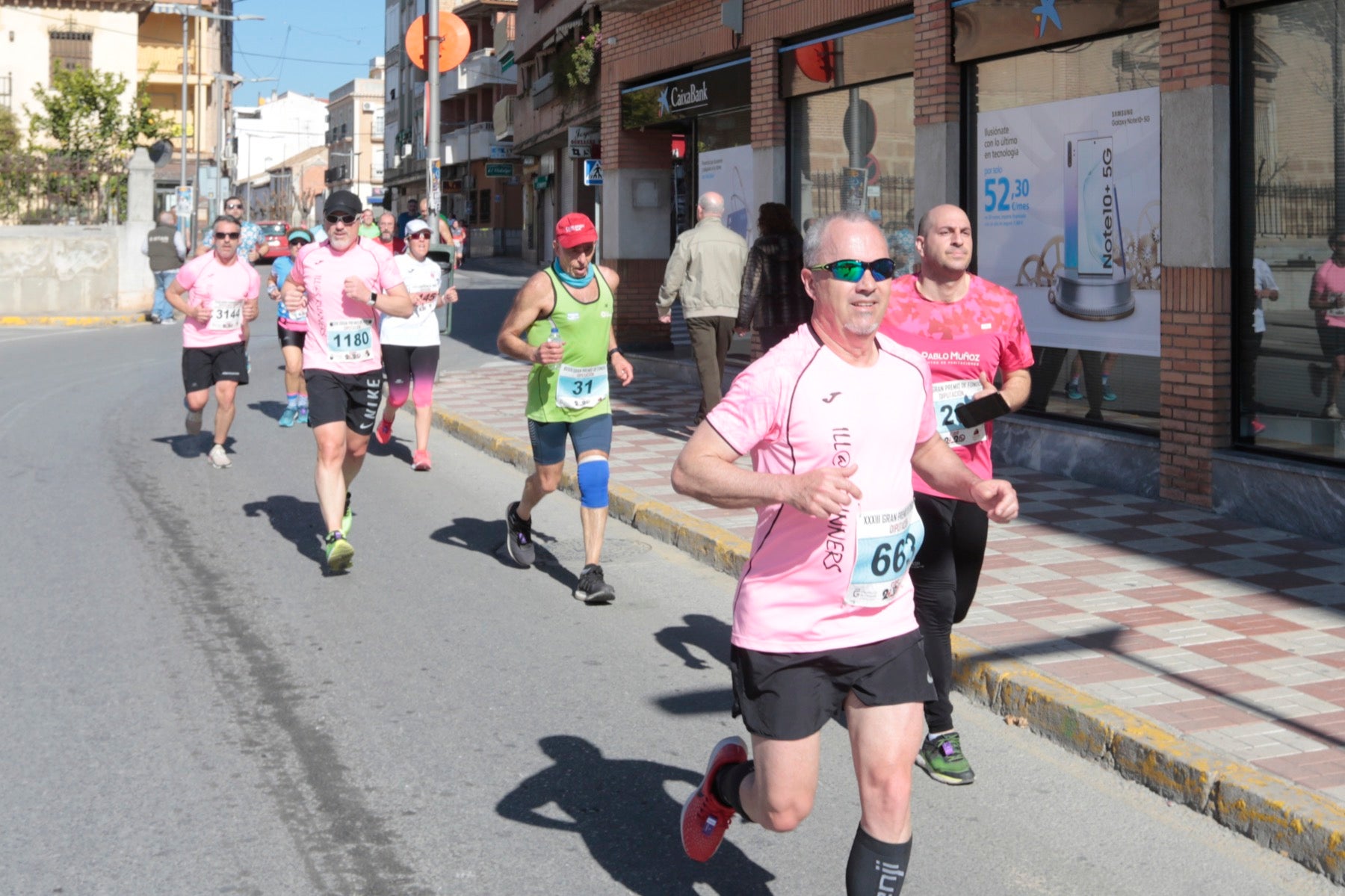 Manuel Santiago vuelve a imponerse en categoría masculina mientras que Zhor El Amrani vence con autoridad en categoría femenina