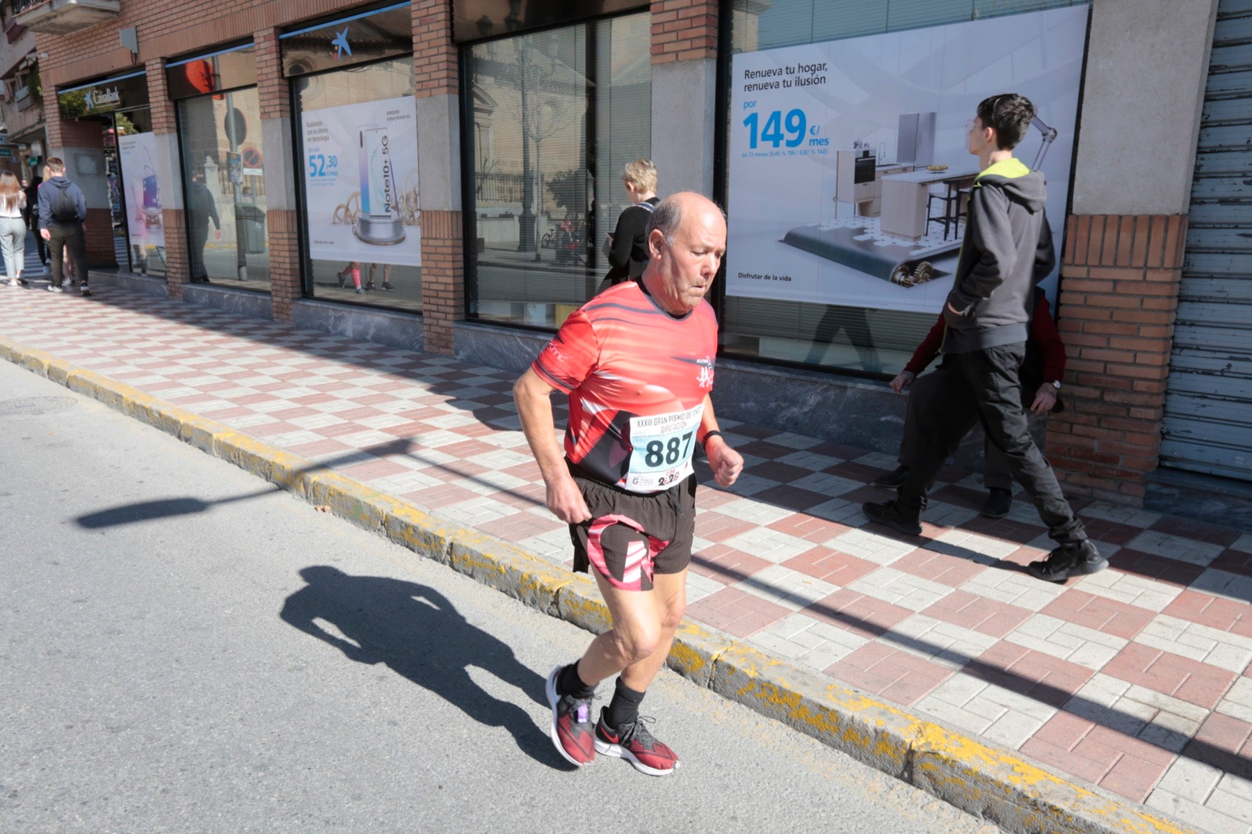 Manuel Santiago vuelve a imponerse en categoría masculina mientras que Zhor El Amrani vence con autoridad en categoría femenina