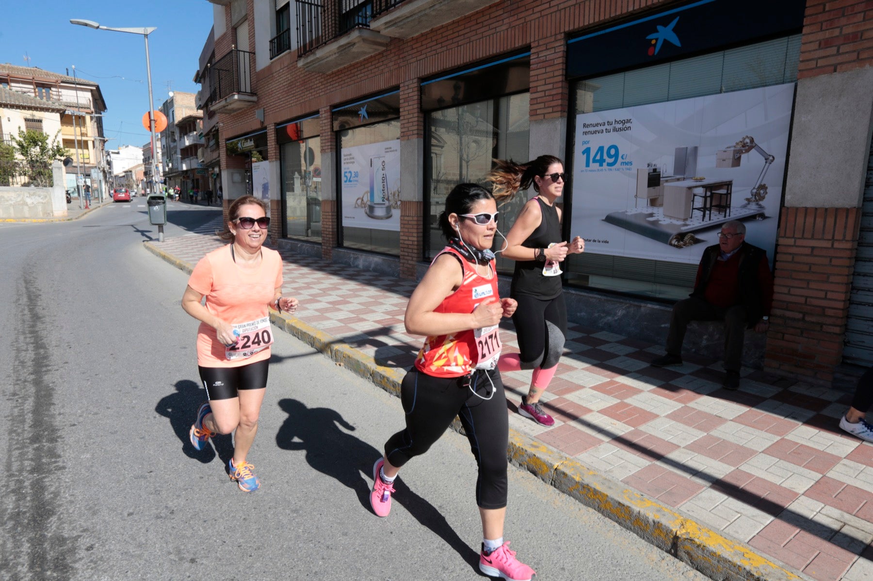 Manuel Santiago vuelve a imponerse en categoría masculina mientras que Zhor El Amrani vence con autoridad en categoría femenina