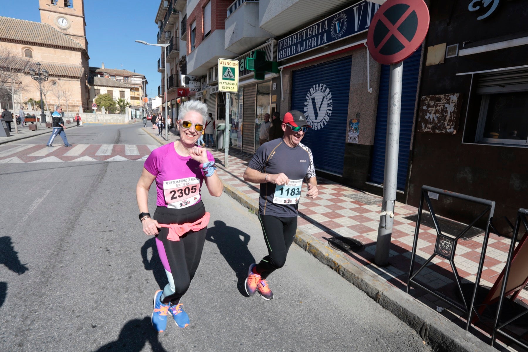 Manuel Santiago vuelve a imponerse en categoría masculina mientras que Zhor El Amrani vence con autoridad en categoría femenina