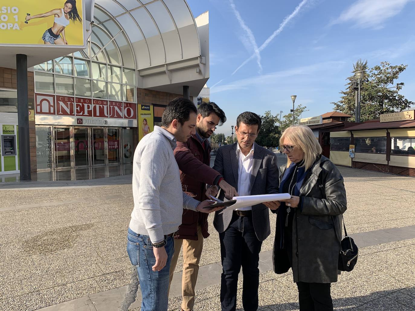 Paco Cuenc en el centro comercial Neptuno. 