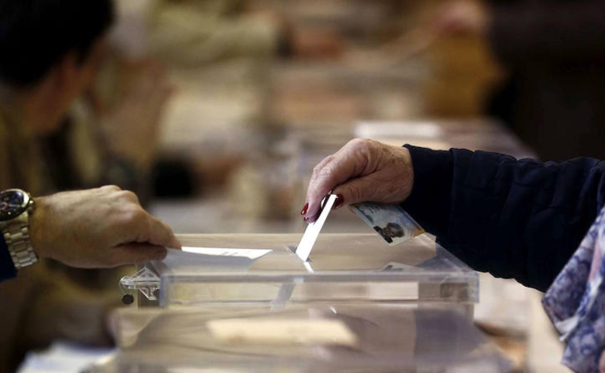 Los populares volverían a ganar en la provincia de Almería y Vox arrebataría un acta a Ciudadanos