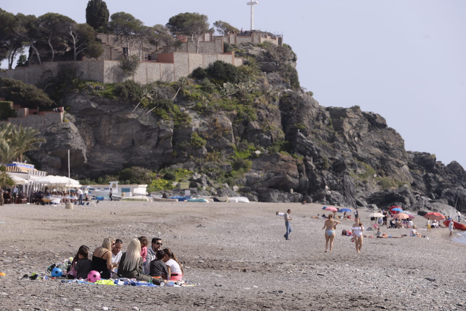 Buen ambiente en la Costa Tropical para el puente de Andalucía