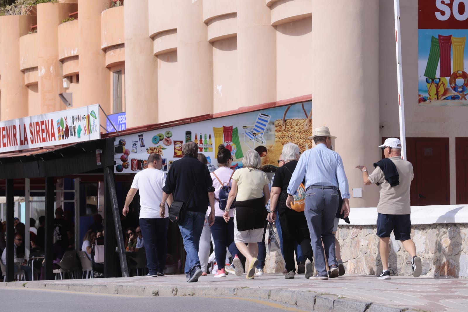 Buen ambiente en la Costa Tropical para el puente de Andalucía