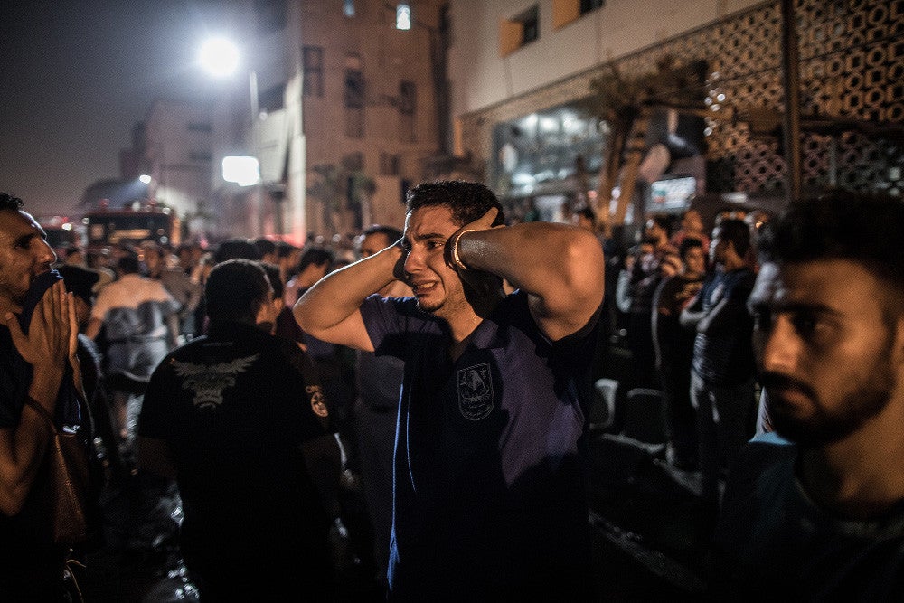 De la serie 'Deadly Bomb Blast in Cairo' © Oliver Weiken (Alemania), finalista en Spot News Stories.