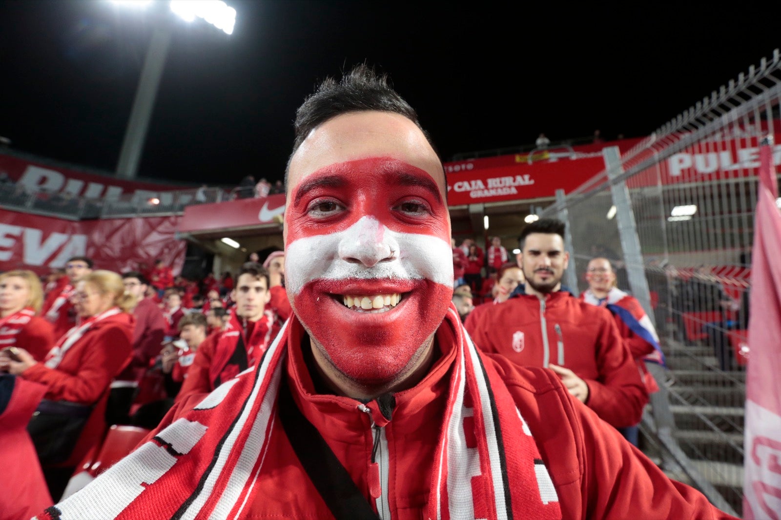 ¿Has ido a ver el duelo copero de este jueves? Aquí puedes bucarte en tu localidad en Los Cármenes