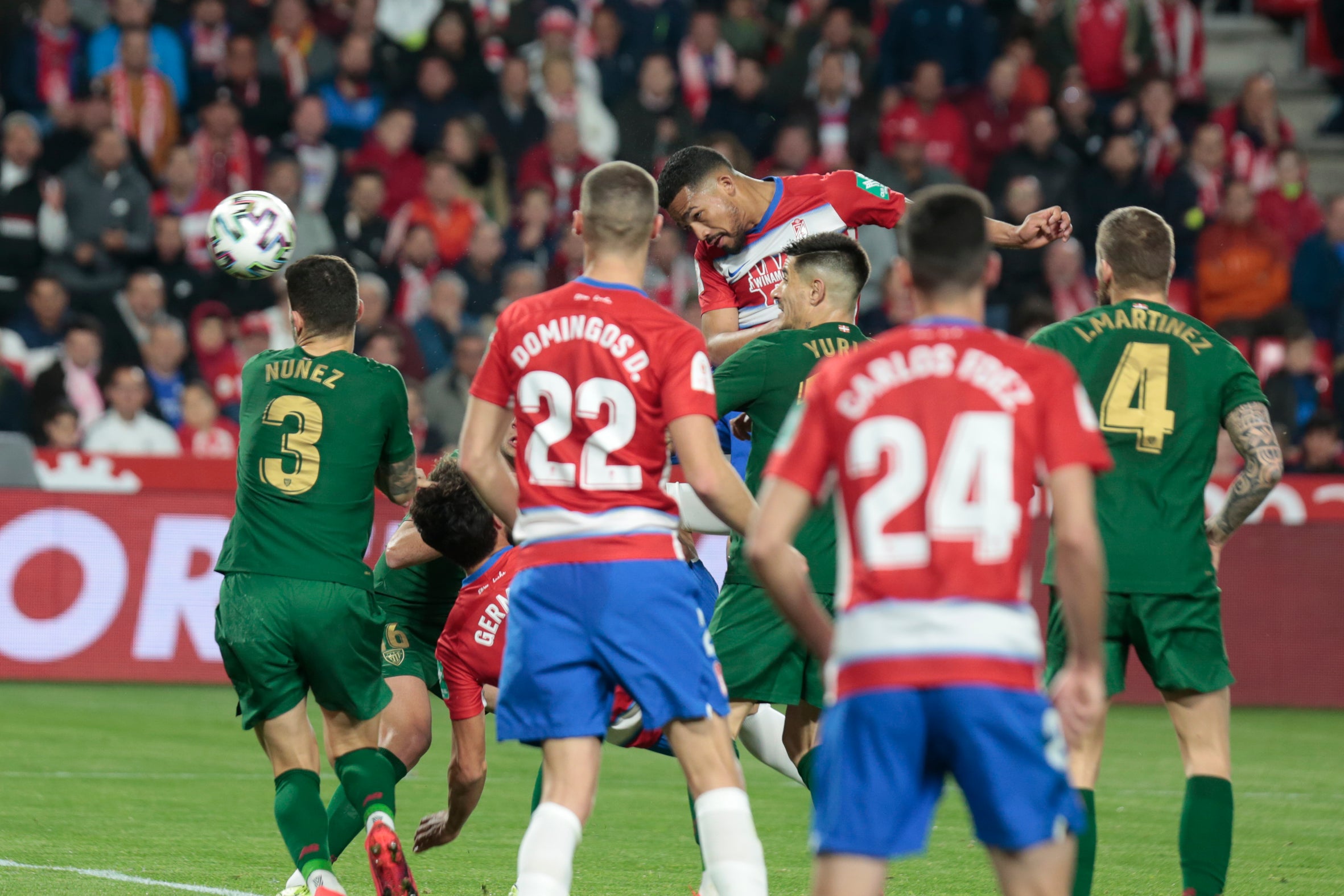 Las mejores imágenes de los momentos más destacados del duelo copero en Los Cármenes