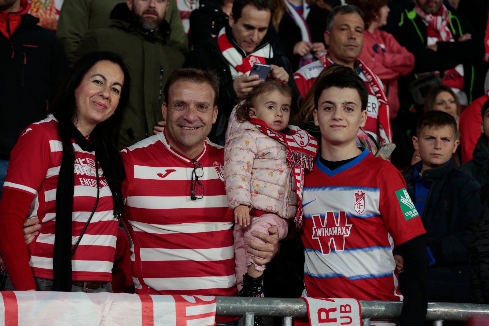 ¿Has ido a ver el duelo copero de este jueves? Aquí puedes bucarte en tu localidad en Los Cármenes