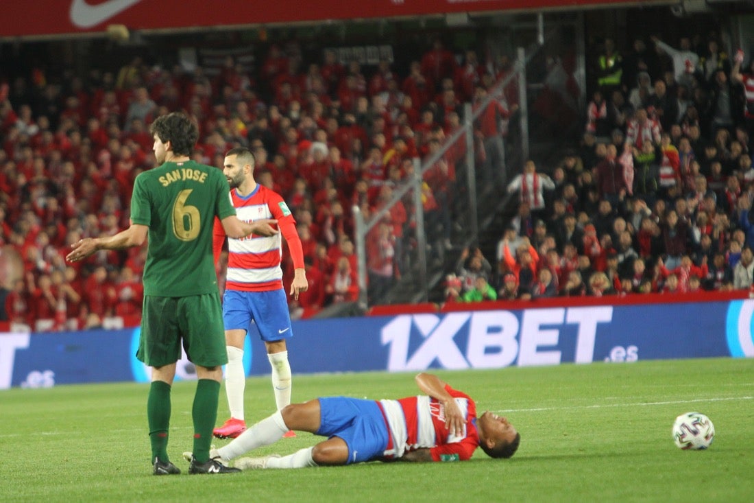 Las mejores imágenes de los momentos más destacados del duelo copero en Los Cármenes