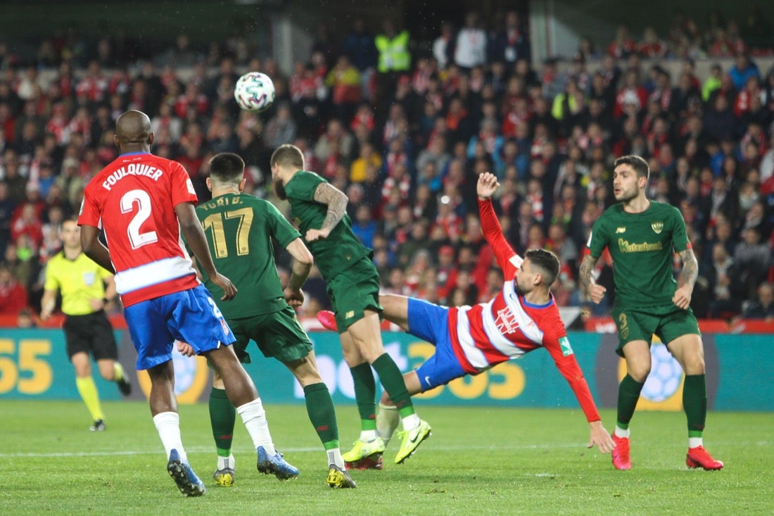 Las mejores imágenes de los momentos más destacados del duelo copero en Los Cármenes