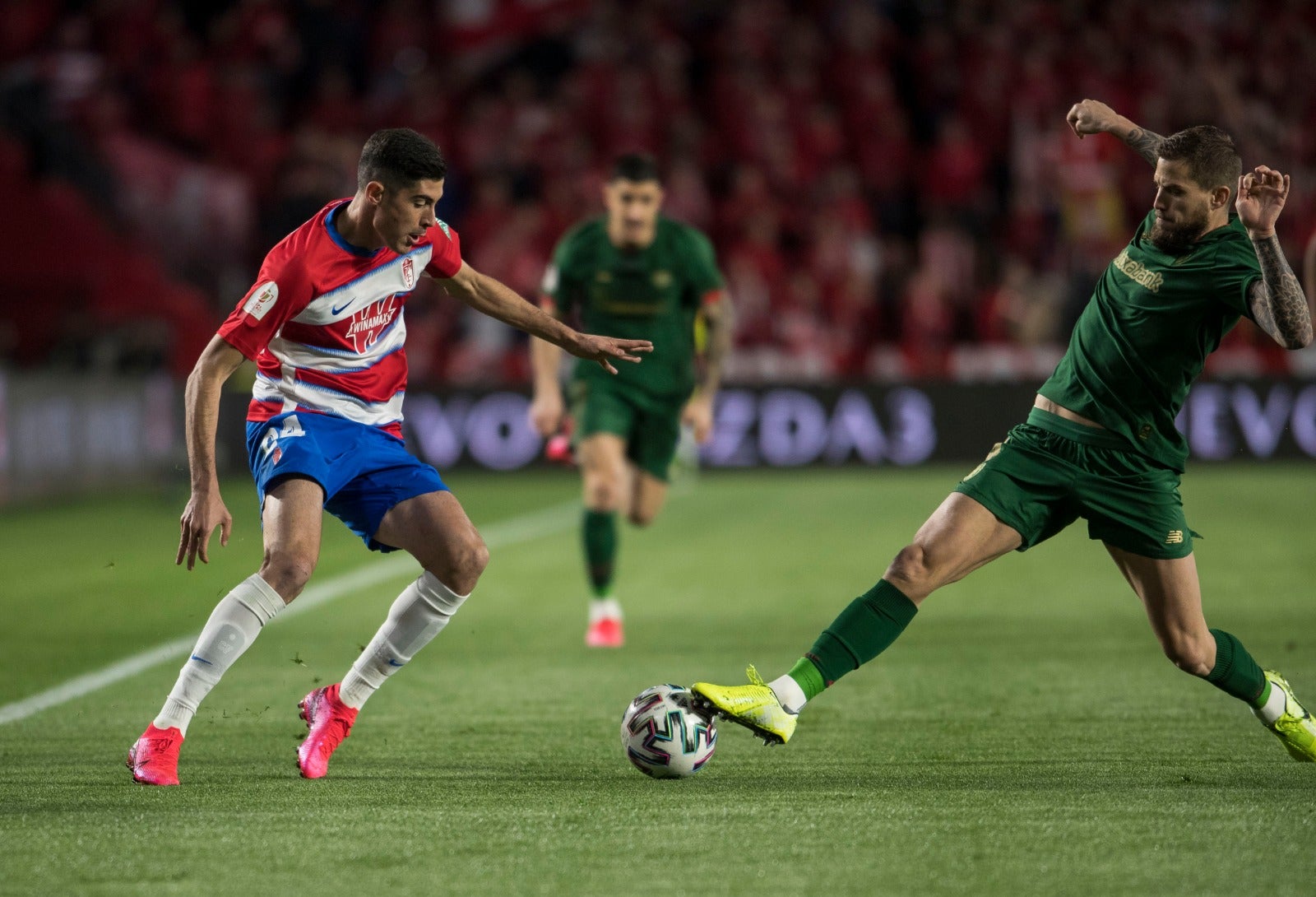 Las mejores imágenes de los momentos más destacados del duelo copero en Los Cármenes