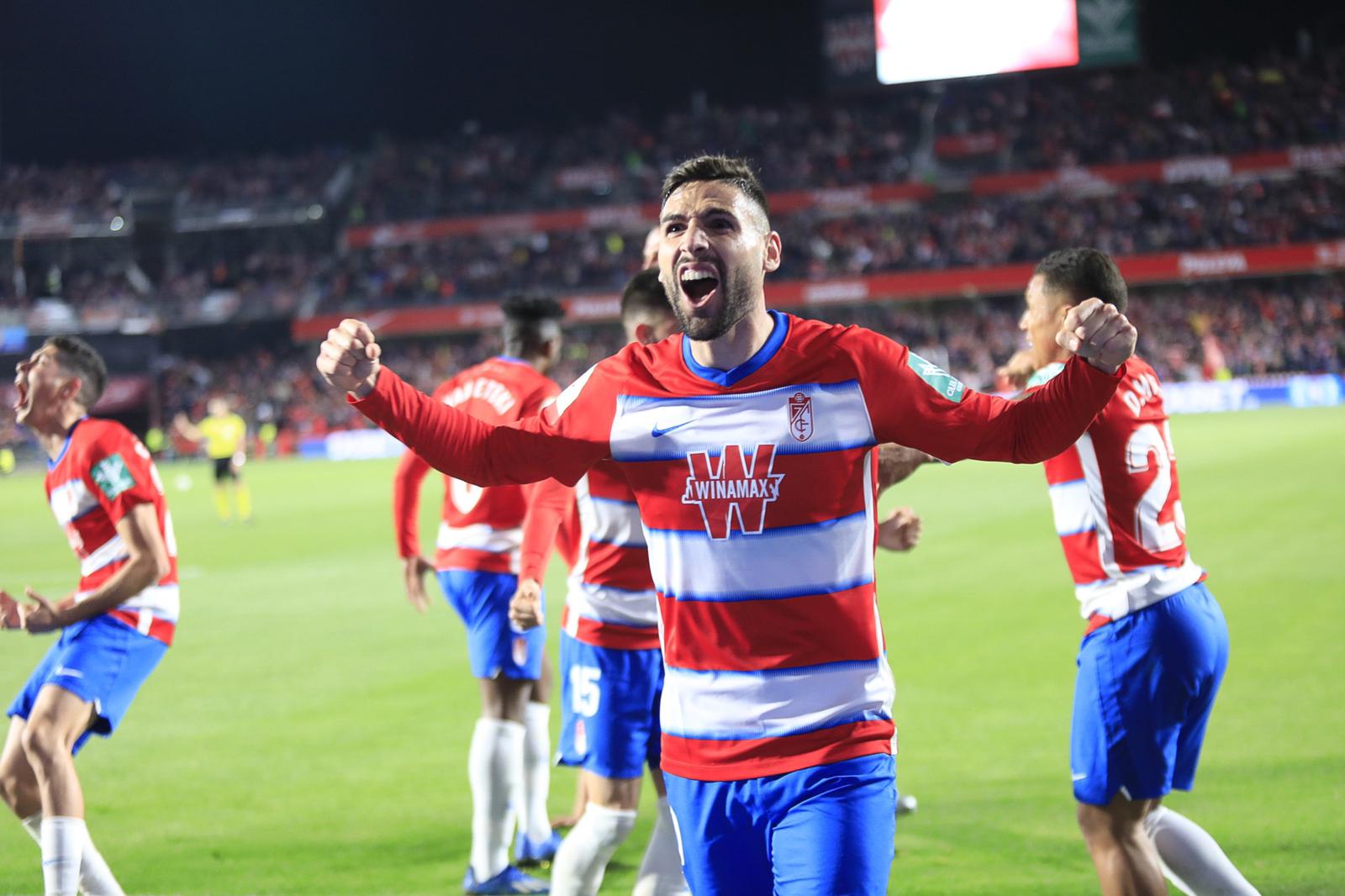 Las mejores imágenes de los momentos más destacados del duelo copero en Los Cármenes