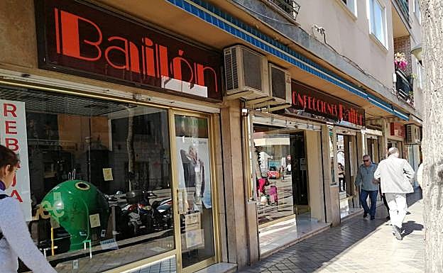 Fachada del negocio.