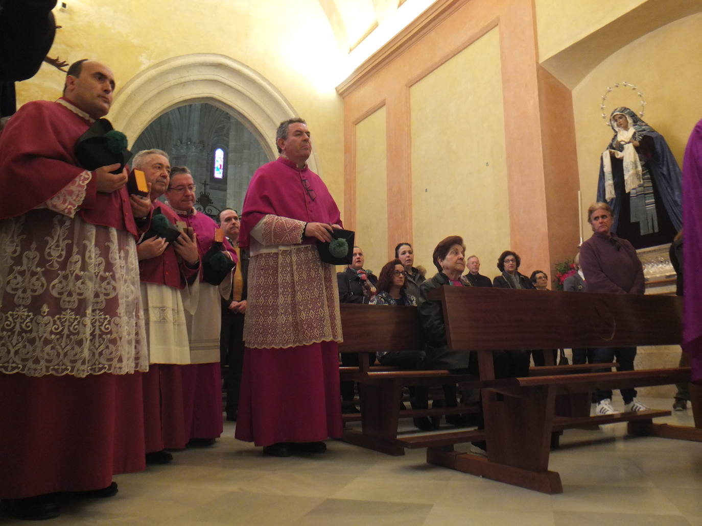 Fotos: Devoción y fe a los pies del Señor de Almería