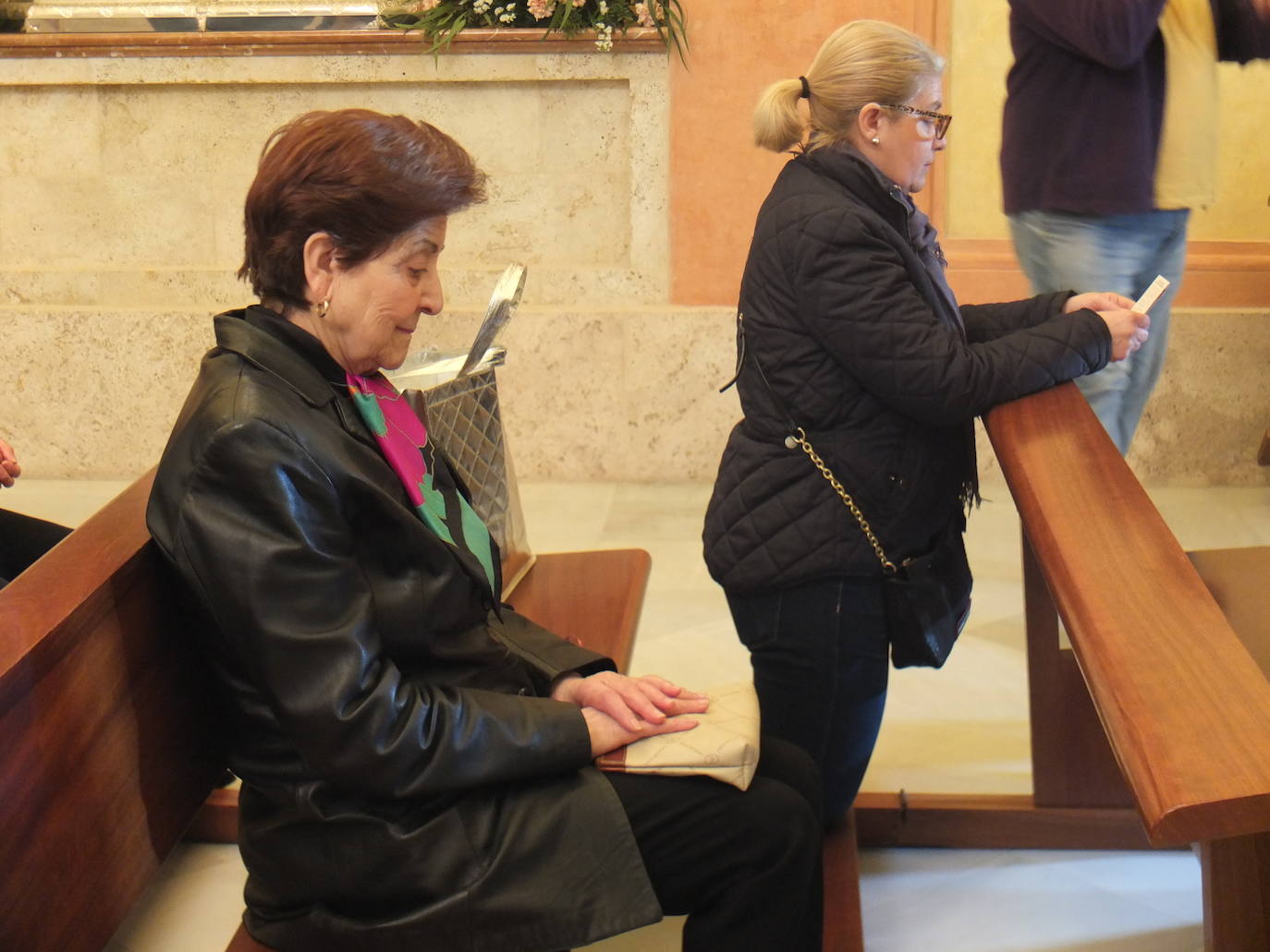 Fotos: Devoción y fe a los pies del Señor de Almería