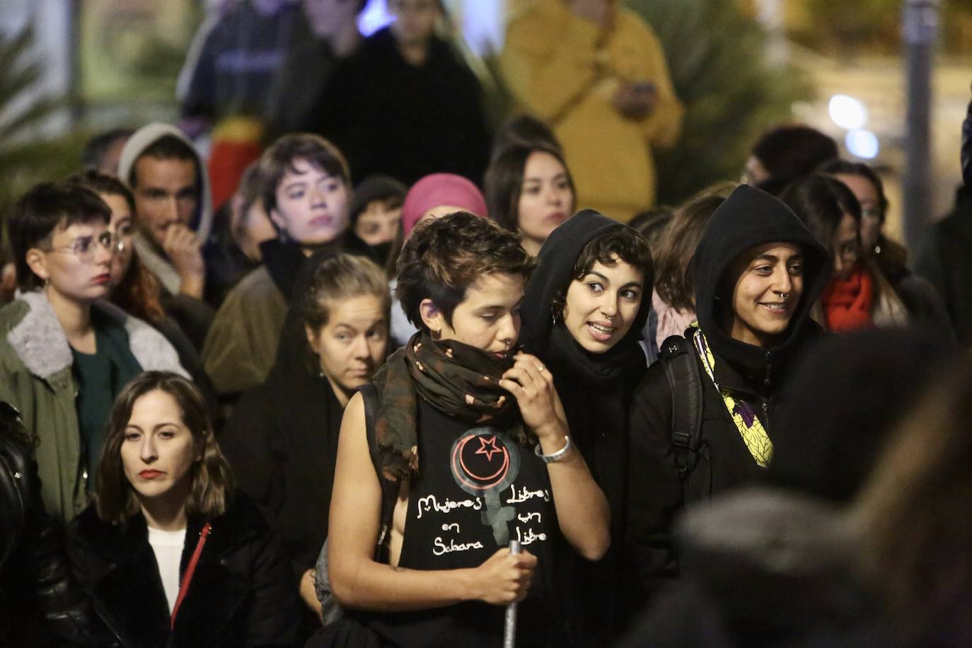 La manifestación nocturna recorrió las calles Reyes Católicos, Recogidas, Pedro Antonio de Alarcón y terminó en el entorno de Ciencias