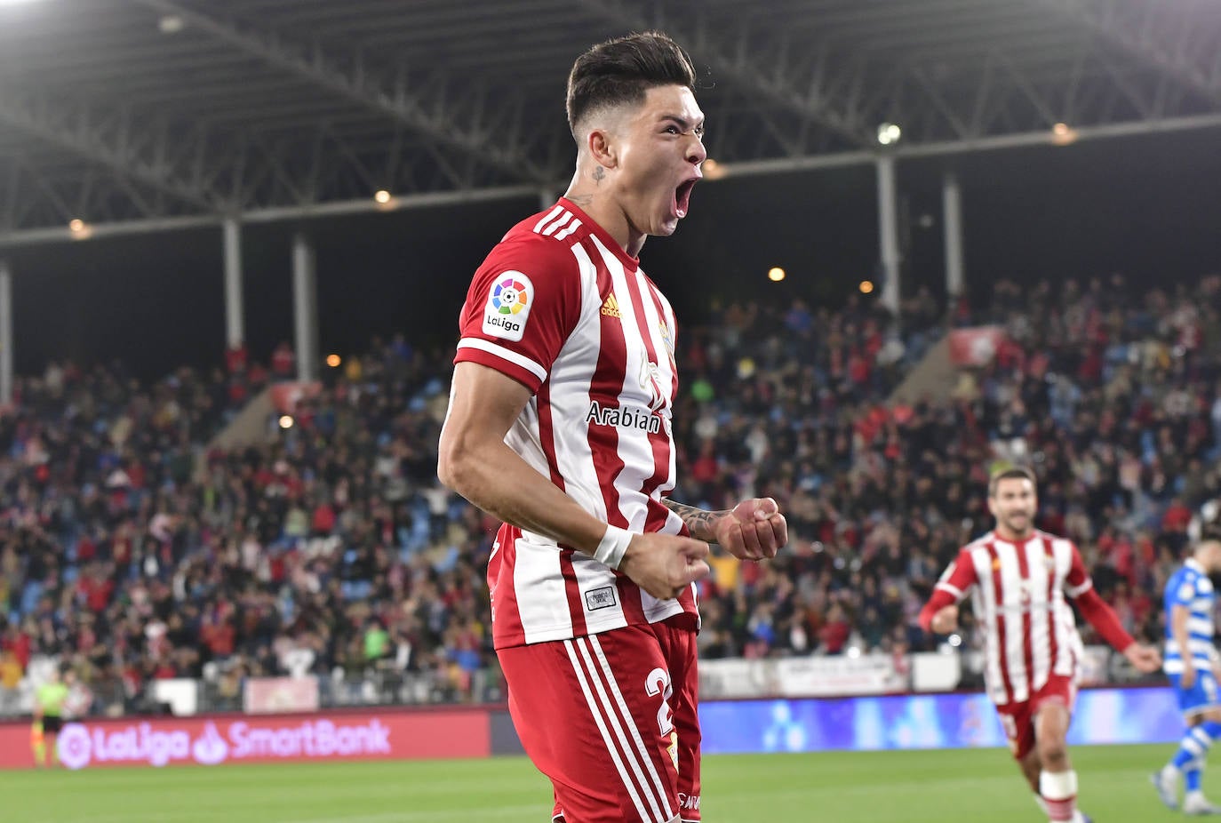 Los rojiblancos firman un soberbio partido para retornar a la senda del triunfo y destrozar a un rival que nunca hizo daño; cierra así seis jornadas en las que sólo sumó dos puntos