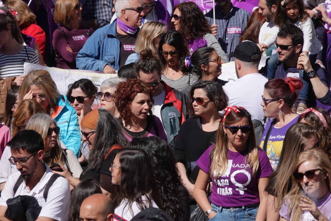 Repaso completo en imágenes a una marcha multitudinaria este Día de la Mujer en Granada