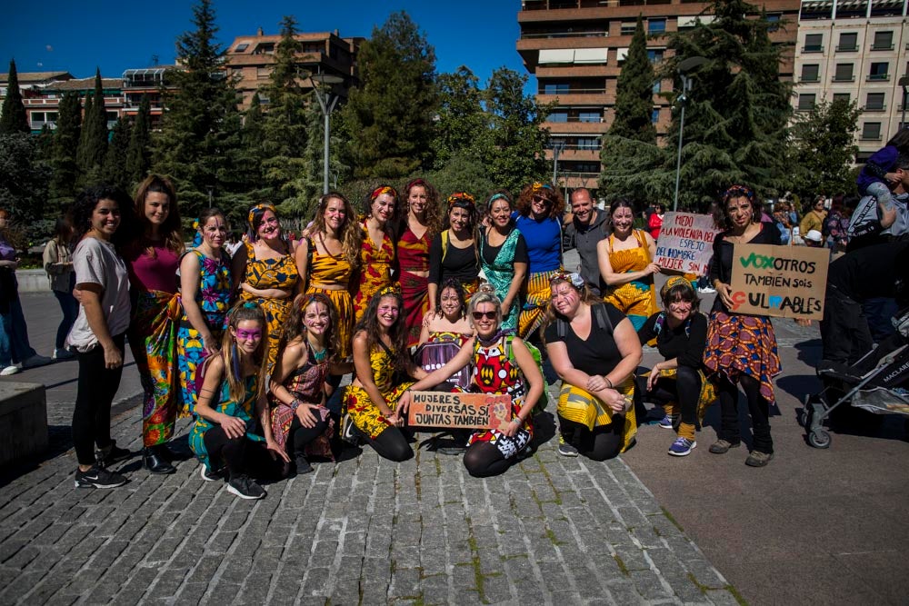 Repaso completo en imágenes a una marcha multitudinaria este Día de la Mujer en Granada