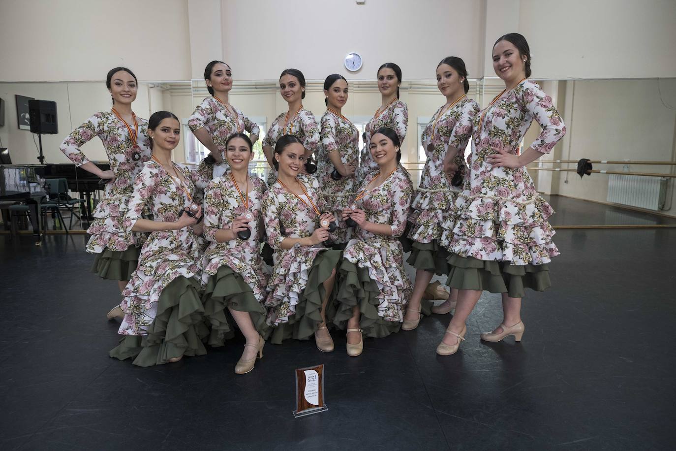 Un grupo de alumnas del Conservatorio Profesional de Danza Reina Sofía, de Granada, triunfa en el festival más prestigioso de España con una coreografía ideada por ellas mismas