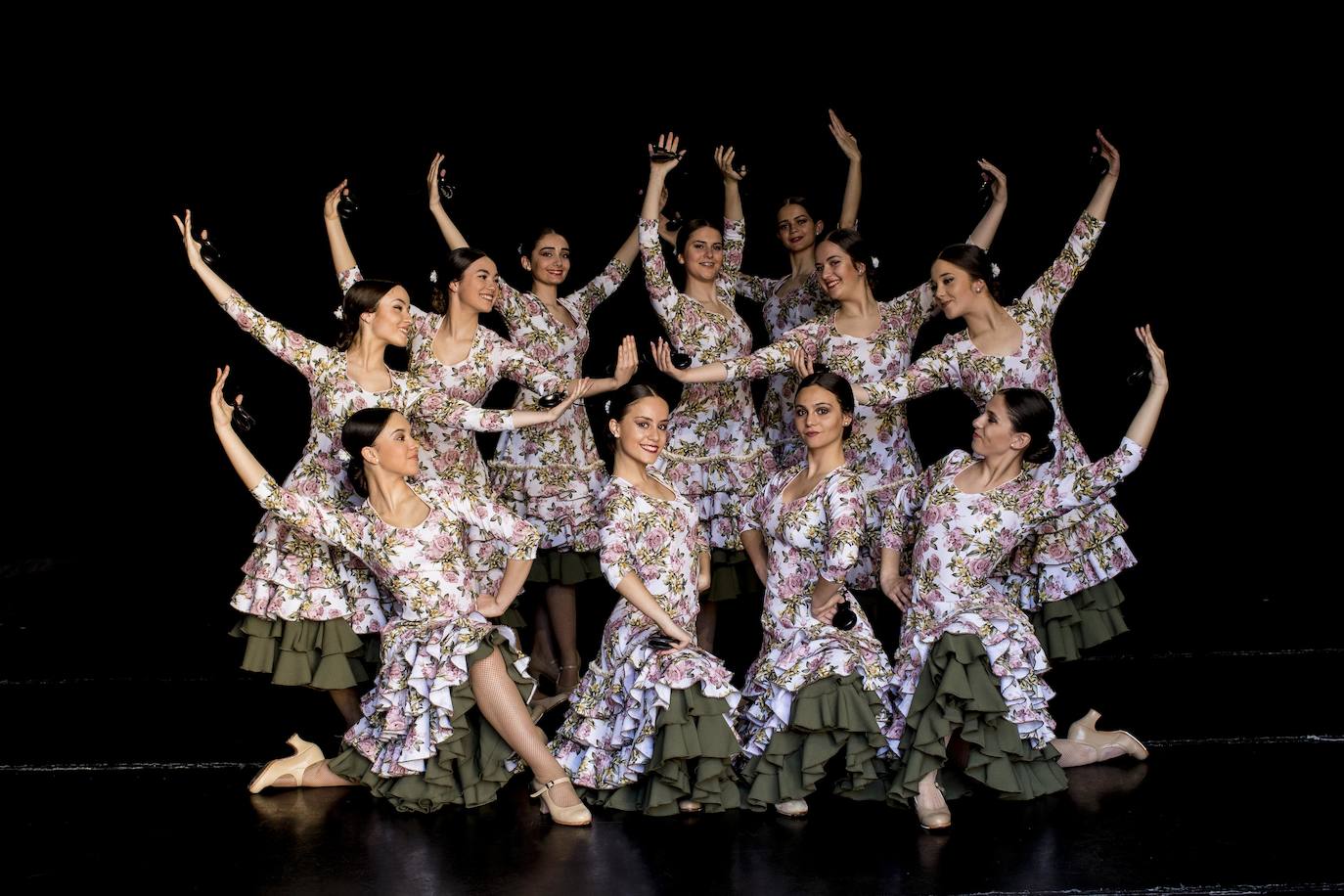 Un grupo de alumnas del Conservatorio Profesional de Danza Reina Sofía, de Granada, triunfa en el festival más prestigioso de España con una coreografía ideada por ellas mismas