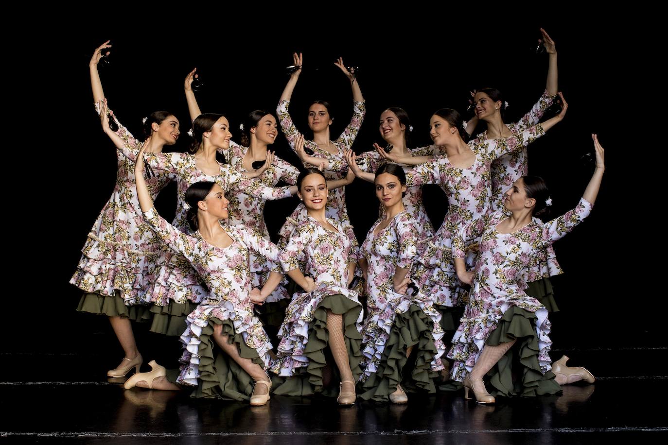 Un grupo de alumnas del Conservatorio Profesional de Danza Reina Sofía, de Granada, triunfa en el festival más prestigioso de España con una coreografía ideada por ellas mismas