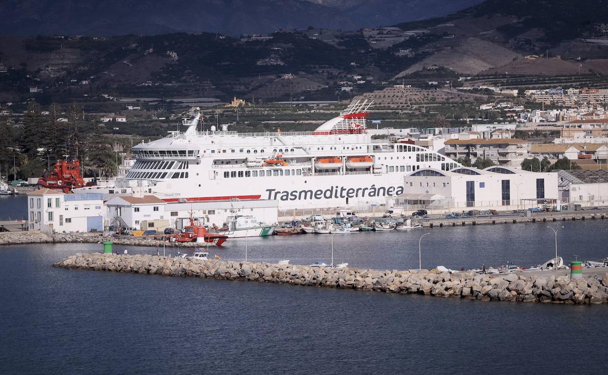 Motril trabaja en abrir una ruta marítima con un puerto francés o italiano