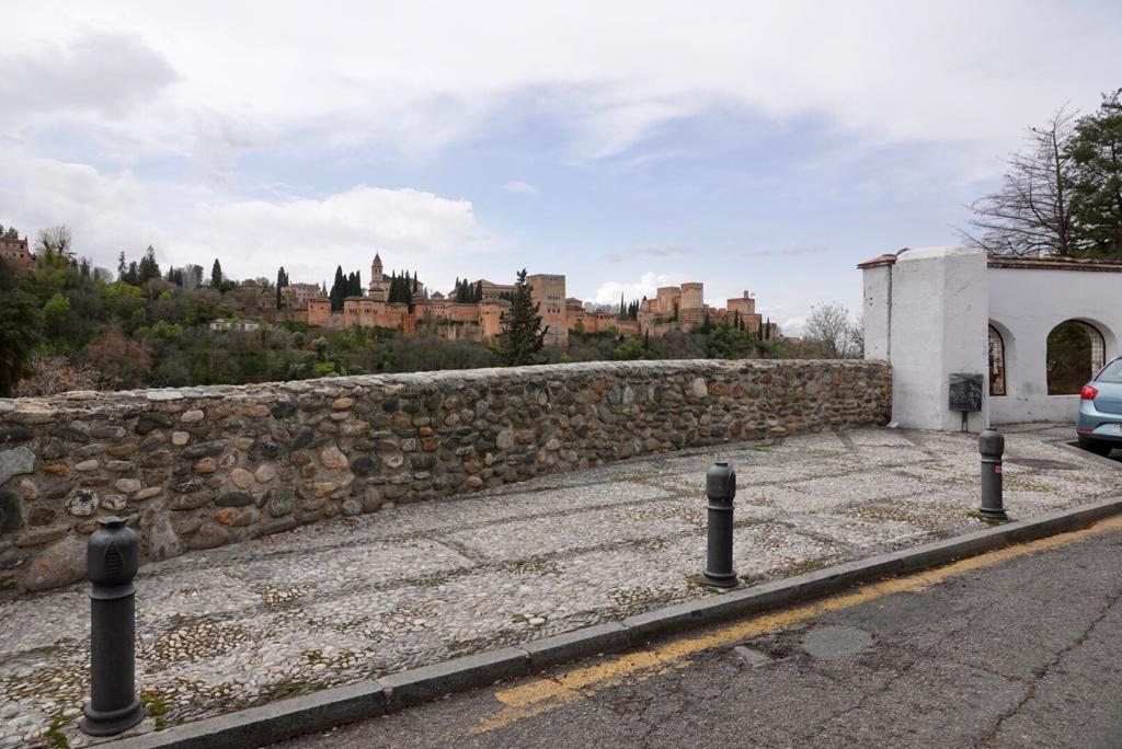 Siguen las imágenes de calles desiertas en la capital en pleno estado de alarma