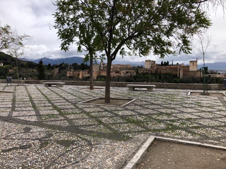 Siguen las imágenes de calles desiertas en la capital en pleno estado de alarma