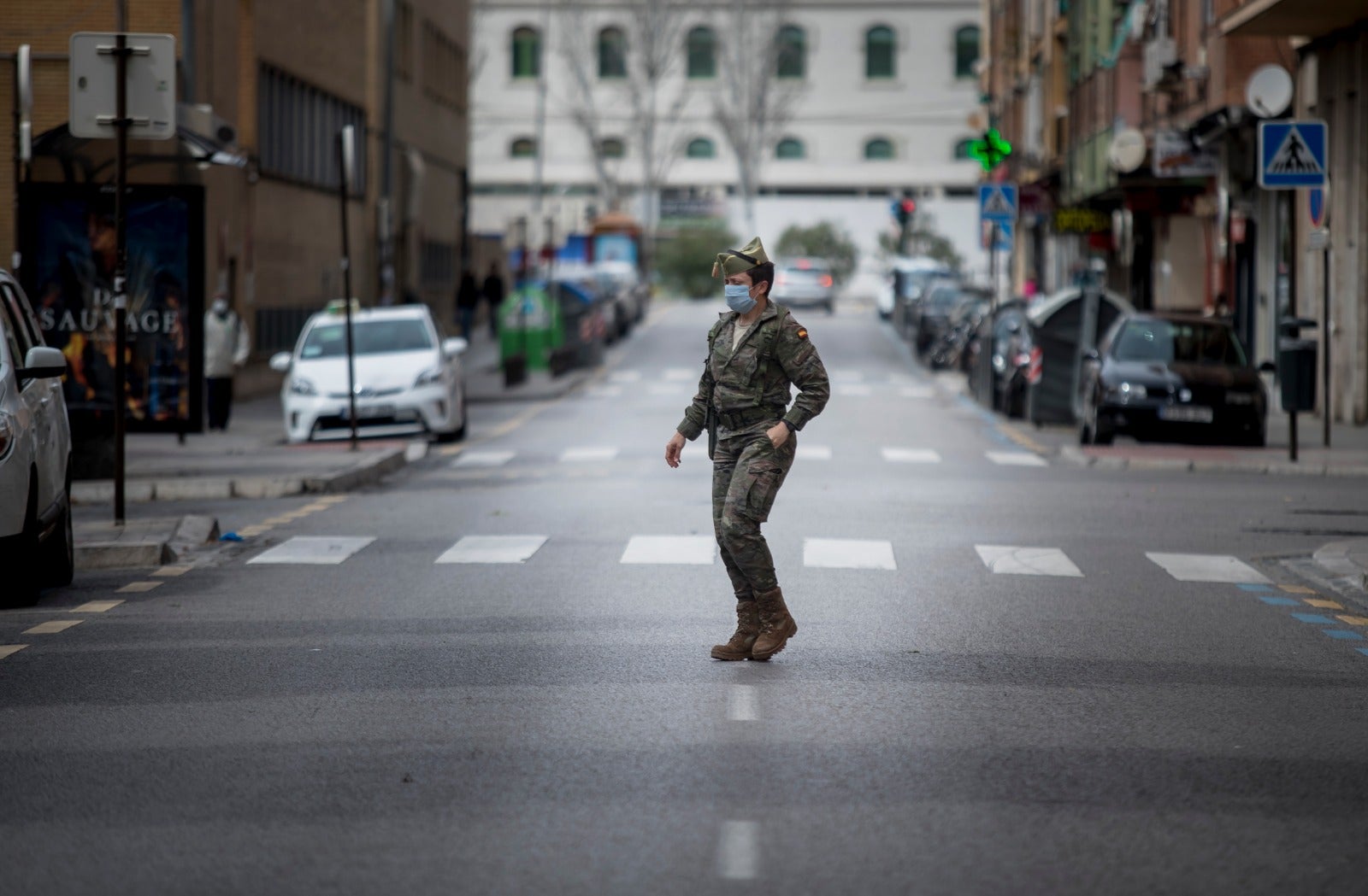 Siguen las imágenes de calles desiertas en la capital en pleno estado de alarma