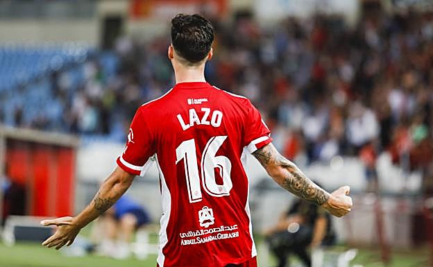 Nuestro representante virtual, el dorsal 16 Lazo, celebra un gol esta temporada. 