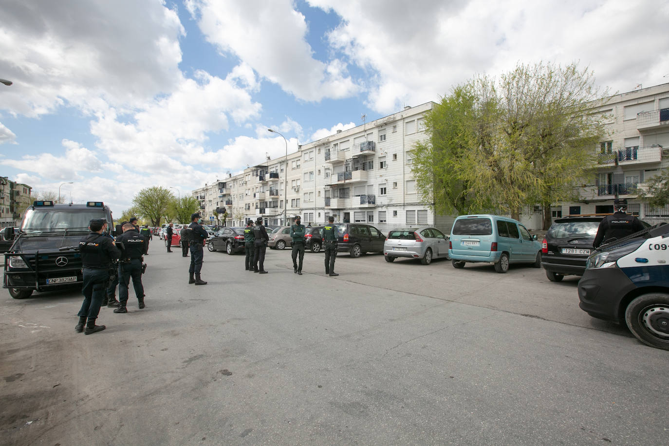 Tras atropellar a un guardia civil, el conocido delincuente huyó a Almanjáyar, donde fue detenido tras esconderse