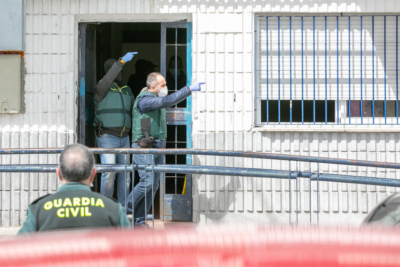 Tras atropellar a un guardia civil, el conocido delincuente huyó a Almanjáyar, donde fue detenido tras esconderse