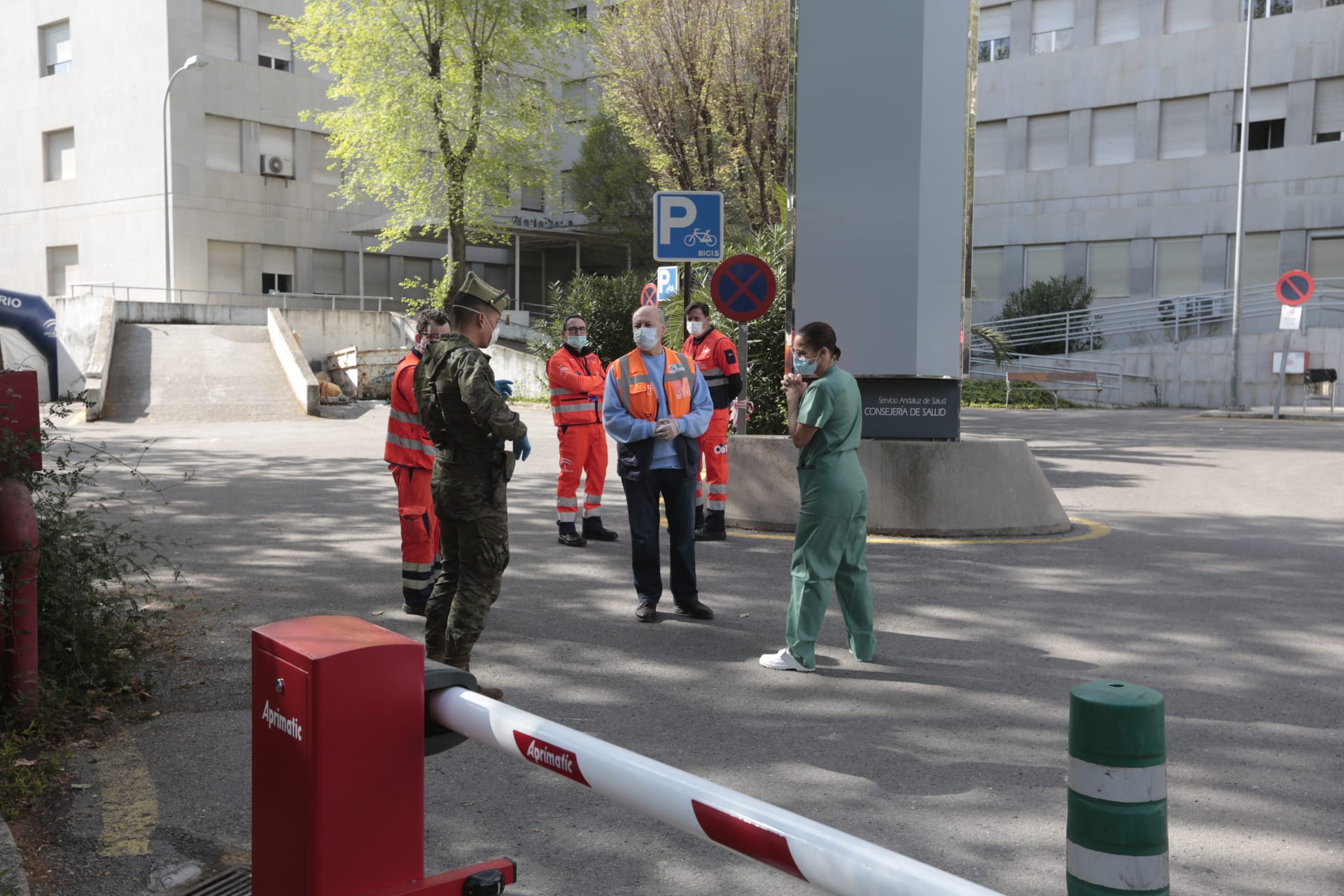 Se han habilitado dos plantas con 100 camas para atender a los ingresados