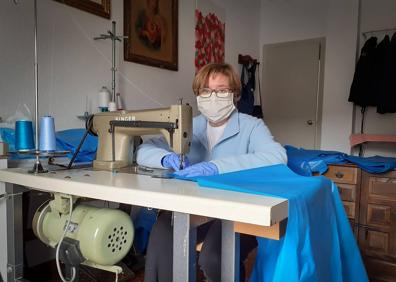 Imagen secundaria 1 - Cincuenta costureras de Alhama se han implicado en esta iniciativa.