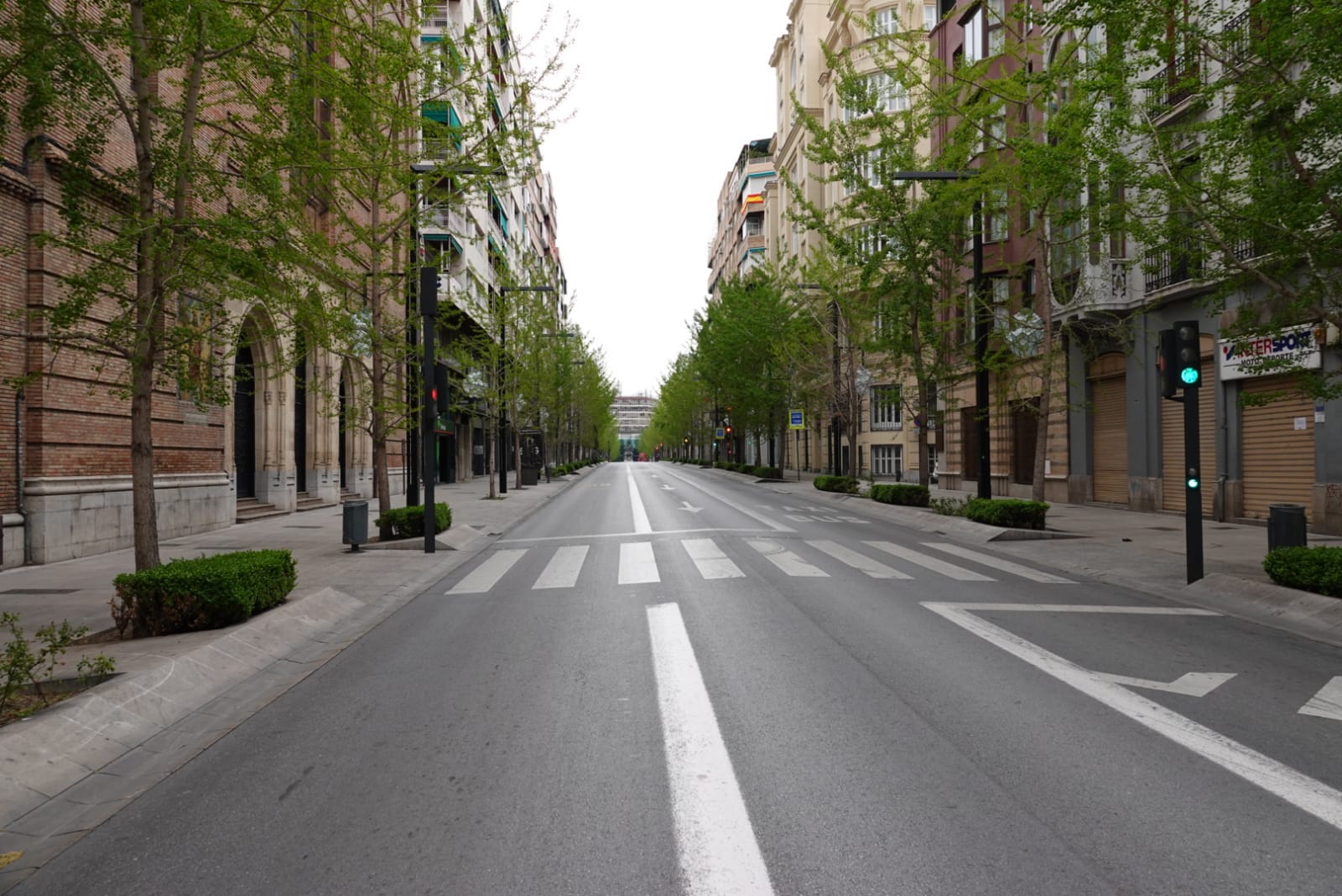 Dentro de la cuarentena, Granada sigue viviendo su Semana Santa más inusual