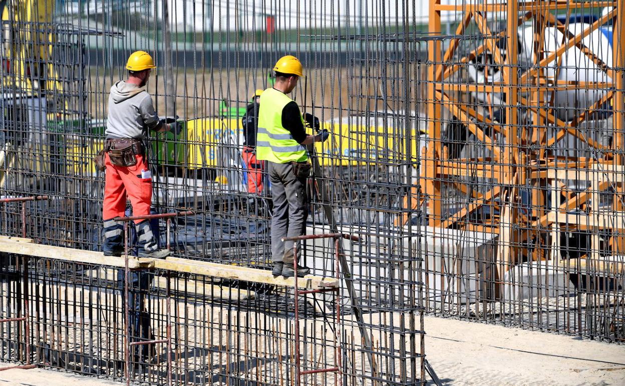 Trabajadores de la construcción. 