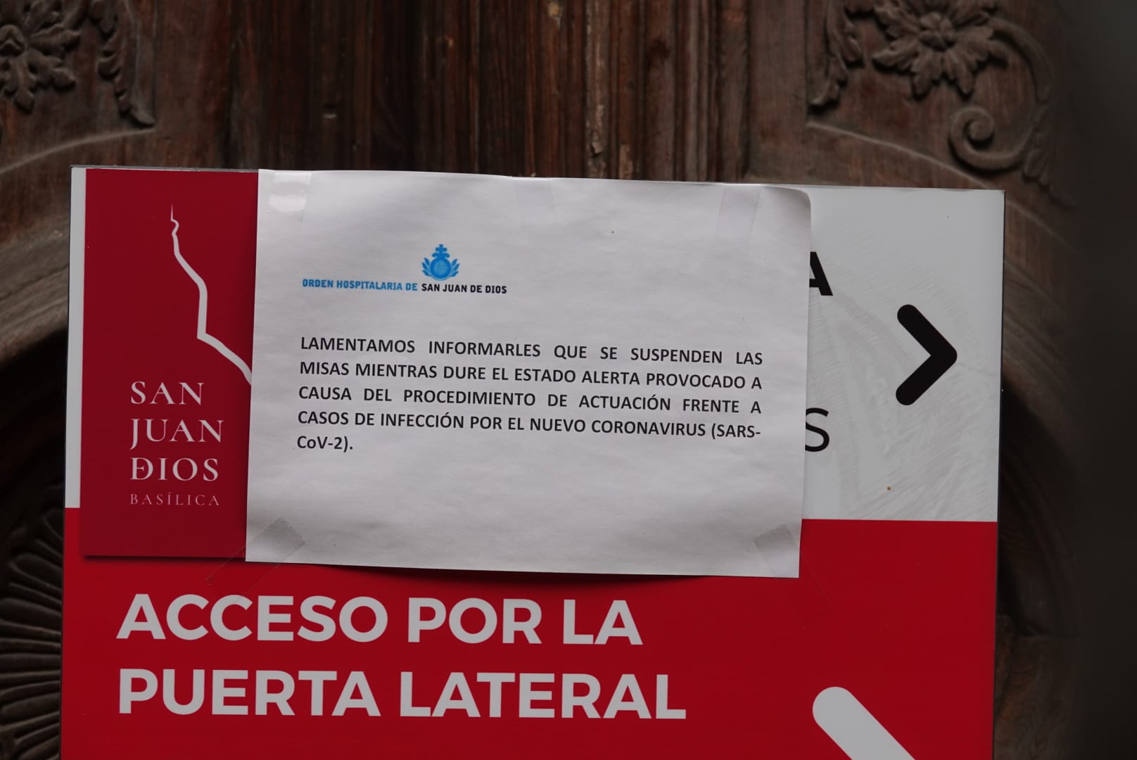 La jornada festiva, con la mayoría de supermercados cerrados, sumada al estado de alarma, deja el Viernes Santo más desértico que se recuerda en la ciudad