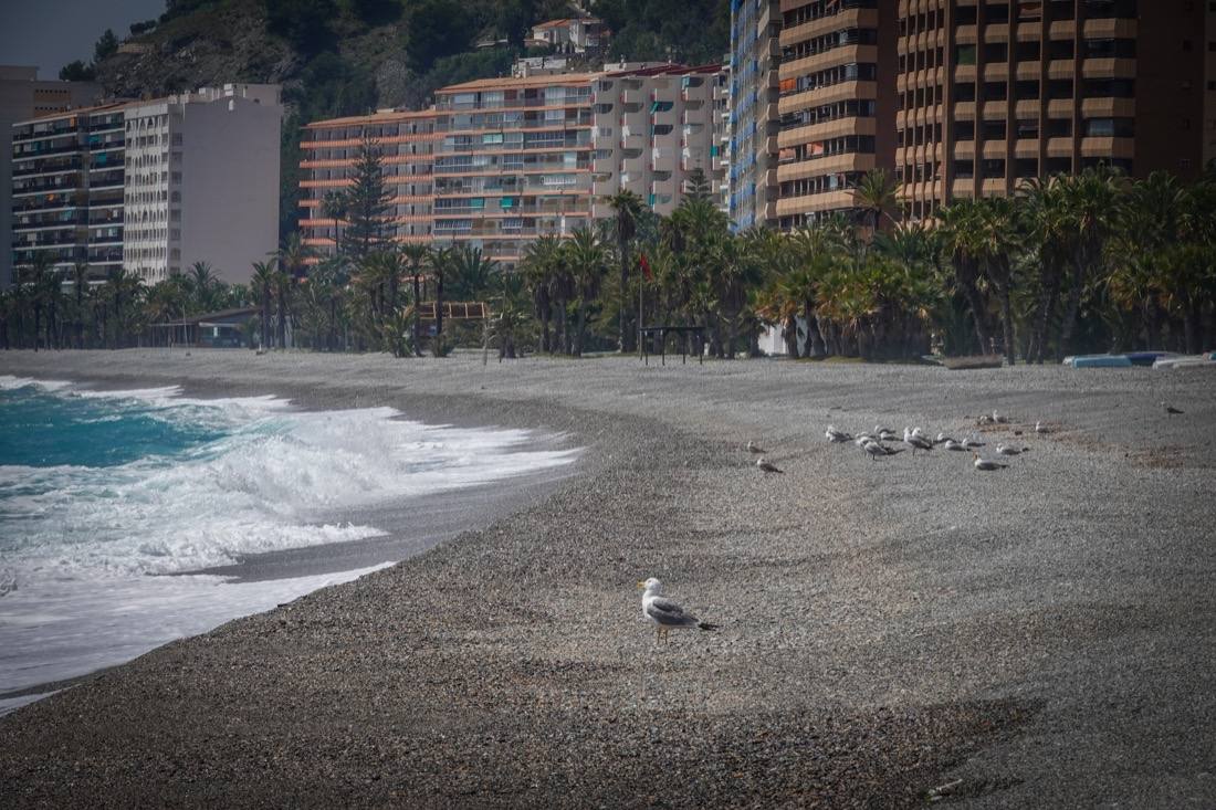 Inéditas estampas en este Sábado Santo en el litoral granadino