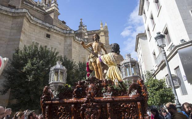 Cofradía del Santísimo Cristo Resucitado y Nuestra Señora de la Alegría (Regina Mundi). 