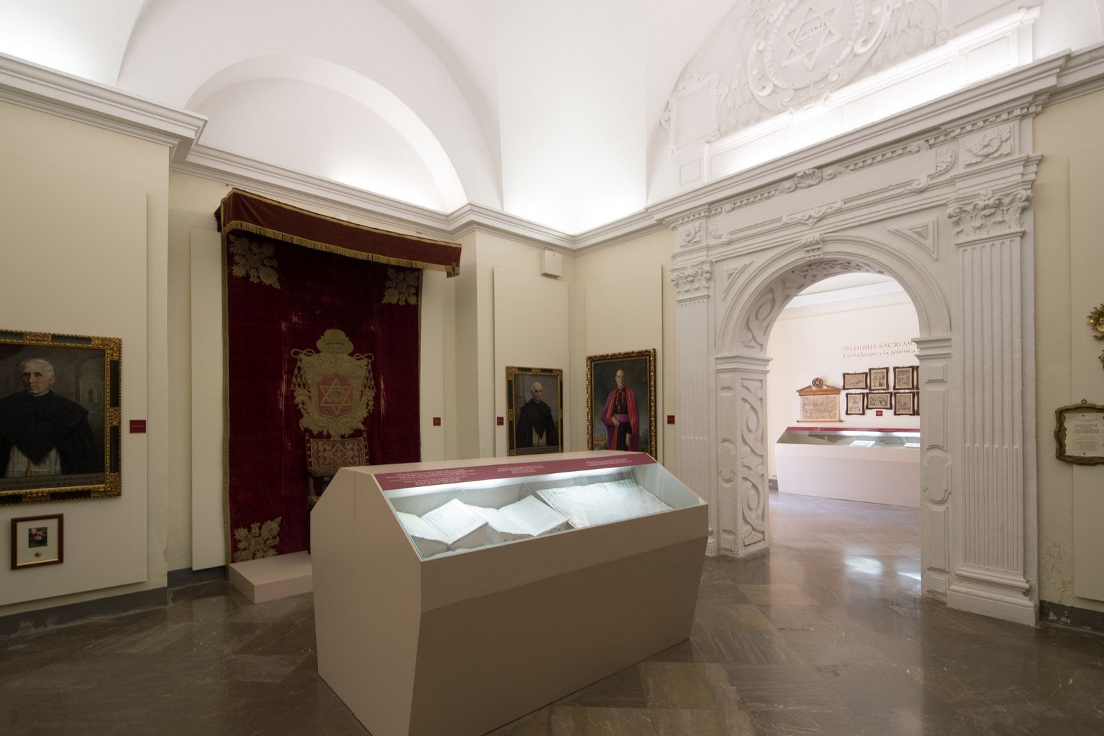 Abadía del Sacromonte. La antigua abadía, del siglo XVII, es otra pieza monumental cerrada al público por el coronavirus